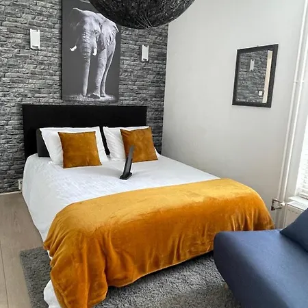 Gezellige Knusse Studio Met Bubbelbad Huizen Exterior photo
